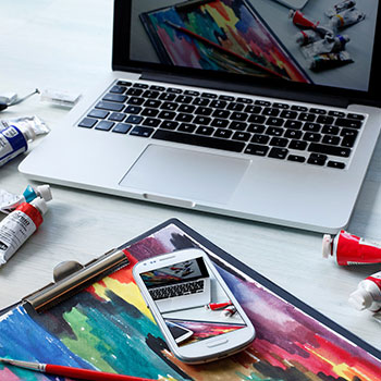 这种情绪化表达，老将退役巡演的第一场居然被全场嘘，主队的管理层太寒心了。